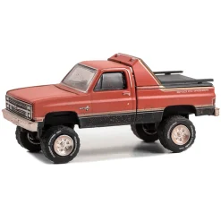 1/64 1984 Chevrolet K-10 Scottsdale 4x4, Weathered Sno Chaser, Hobby Exclusive