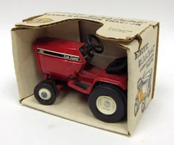 1/16 682 Cub Cadet Lawn Mower Made in the USA by ERTL