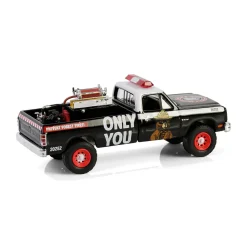1/64 1987 Dodge Ram D250 with Fire Equipment, Hose & Tank, Smokey Bear Series 4