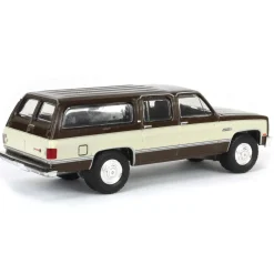 1/64 1986 GMC Suburban, Indian Bronze & Doeskin Tan, Showroom Floor Series 6