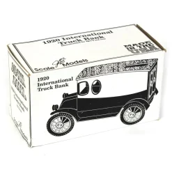 1/25 1920 International Truck Bank by Scale Models