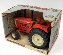 1/16 Allis Chalmers D-21 Turbo Series II with Large Rear Tires