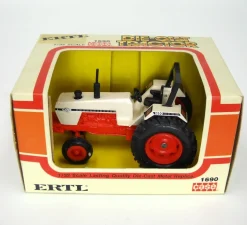 1/32 Case 1690 with ROPS by ERTL