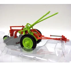 1/16 Case Centennial Plow with Rubber Wheels (Green & Orange)