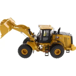 1/50 CAT 966 Wheel Loader
