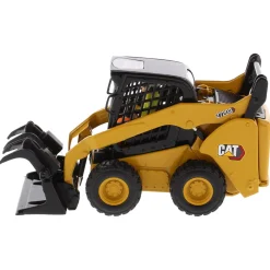 1/32 CAT 272D3 Skid Steer Loader w/ Bucket, Fork and Grapple Tools