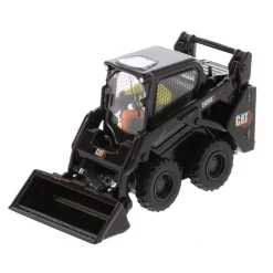 1/50 CAT 242D3 Skid Steer Loader with Special Black Paint