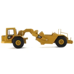 1/64 Caterpillar 611 Wheel Scraper