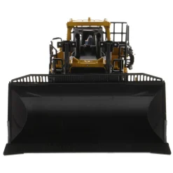 1/64 Caterpillar D11 Dozer with 2 Blades & Rear Rippers