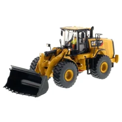 1/50 Caterpillar 966M Wheel Loader- High Line Series