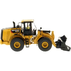 1/50 Caterpillar 966M Wheel Loader- High Line Series