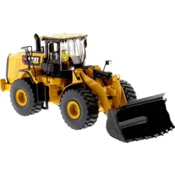 1/50 Caterpillar 966M Wheel Loader- High Line Series