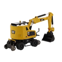 1/87 Caterpillar M323F Railroad Wheeled Excavator