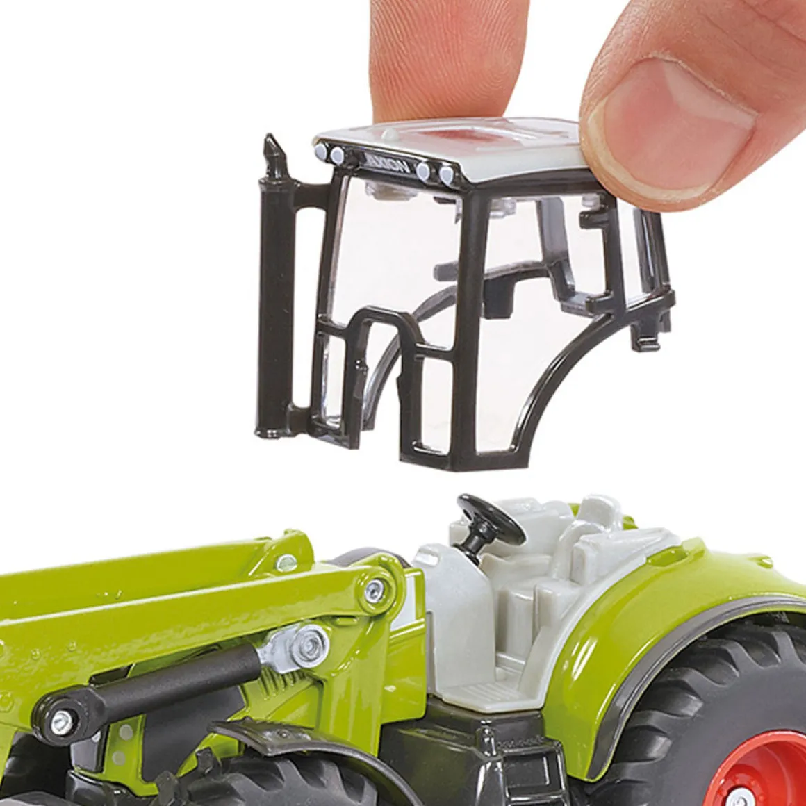 1/50 Claas MFD Tractor with Loader
