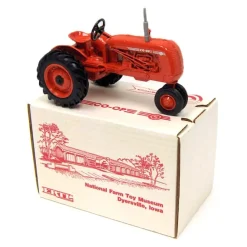 1/16 Cockshutt COOP E2 Narrow Front, 1989 National Farm Toy Museum