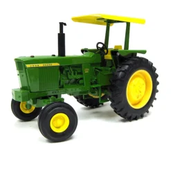 1/16 Collector Edition John Deere 4520 with ROPS & Collector DVD