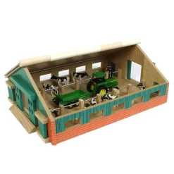 1/87 Deluxe Cattle Barn with Drive Thru Bay