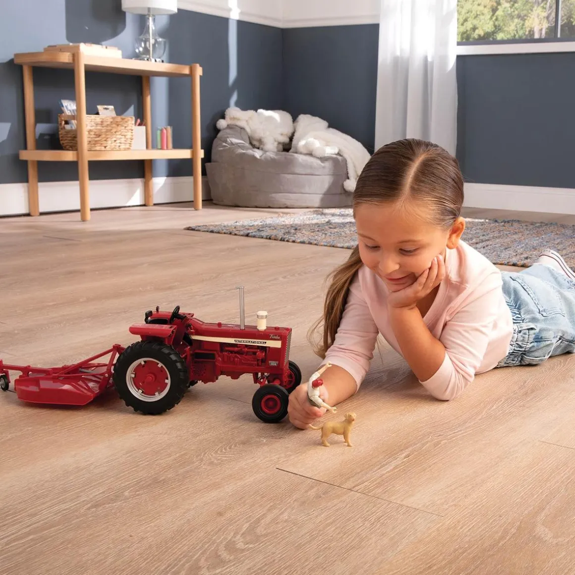 1/16 ERTL Big Farm Farmall 1256 with Mower & Figures