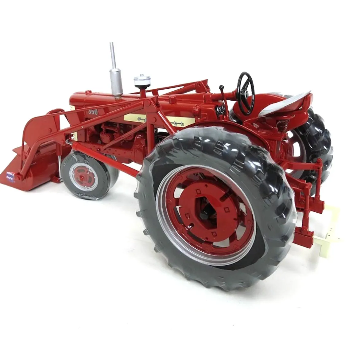1/16 Farmall 350 with IH McCormick #33 Loader, 2006 World Pork Expo