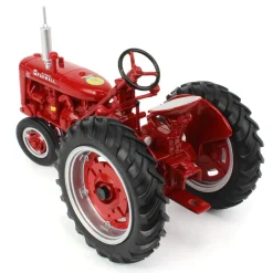 1/16 Farmall C Narrow Front Tractor with FFA Logo