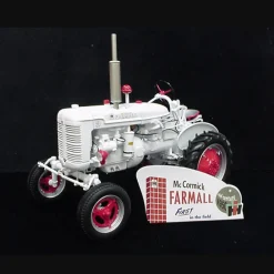 1/12 Farmall Super A White Demonstrator Tractor by Franklin Mint