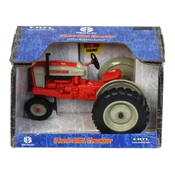 1/16 Ford 961 Narrow Front Tractor by ERTL