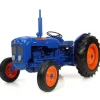1/16 Fordson Dexta (1960-1962) by Universal Hobbies