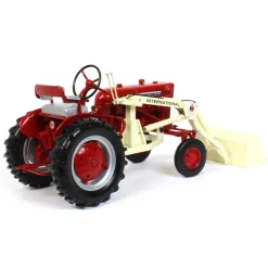 1/16 High Detail 1977 International Harvester Farmall Cub with One-Arm Loader