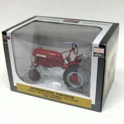 1/16 High Detail IH Farmall 450 Style Cub