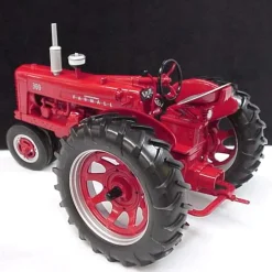 1/16 High Detail IH Farmall 300 Gas Narrow Front