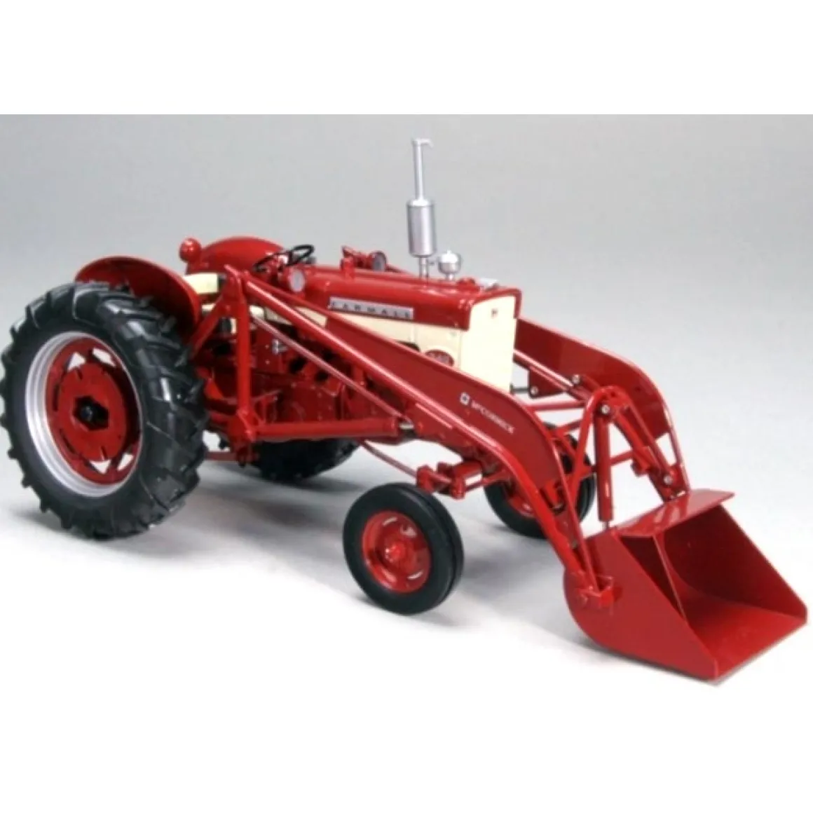 1/16 High Detail IH McCormick Farmall 340 Gas with Loader