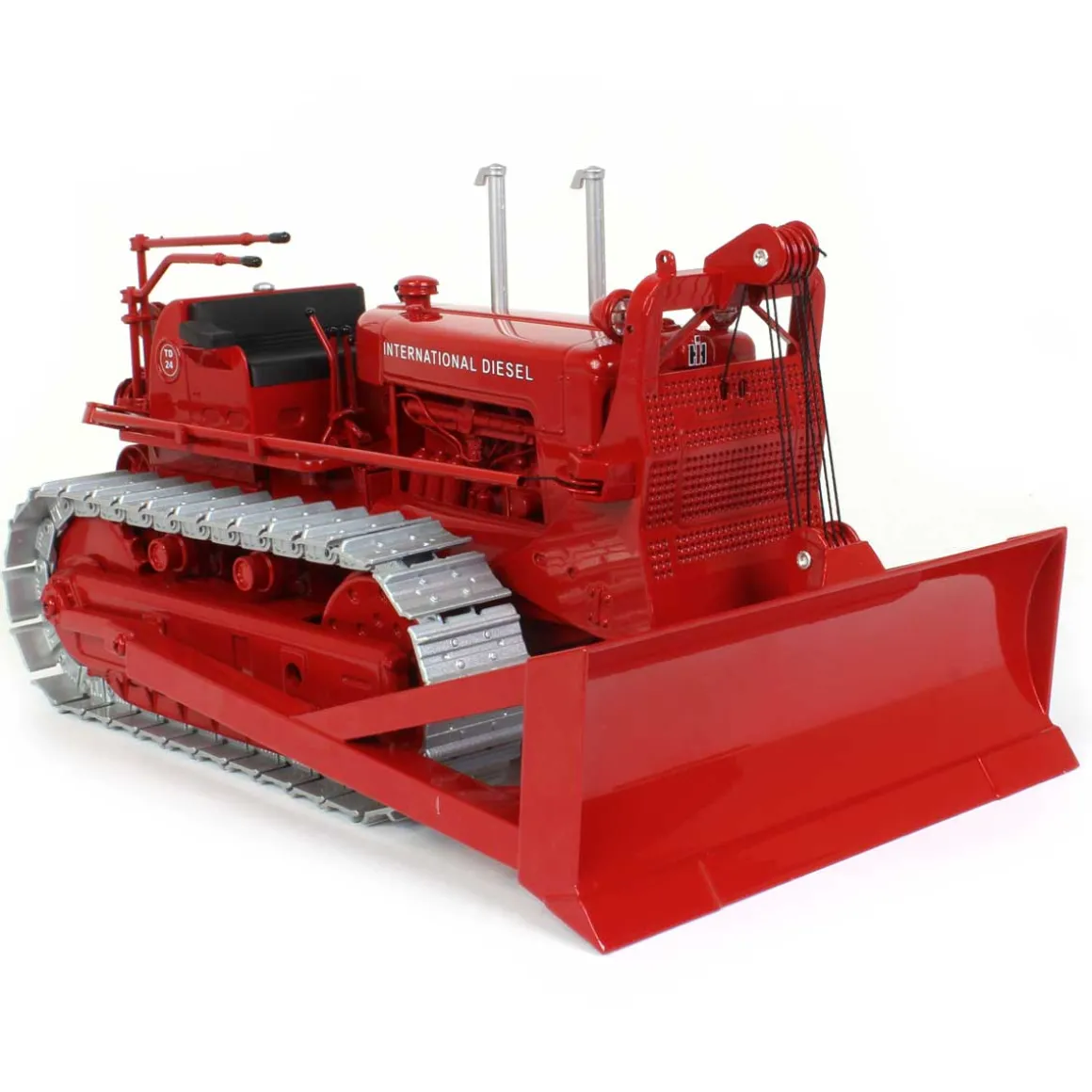 1/25 High Detail International Harvester TD-24 Crawler with Cable Blade