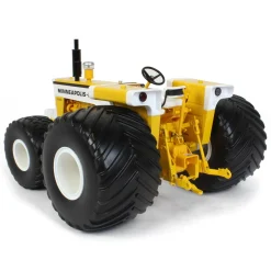 1/16 High Detail Minneapolis Moline G940 with Large Terra Tires