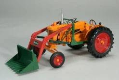1/16 High Detail Minneapolis Moline U Gas Wide with New Idea 504 Loader