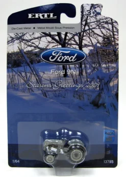 1/64 Holiday Snowy Ford 9N Wide