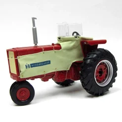 1/16 IH Farmall 706 Diesel Narrow Front with Heat Houser