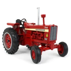 1/16 IH Farmall 1256 Tractor with FFA Logo