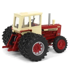 1/64 IH Farmall 1256 4WD Tractor with FWA & Cab