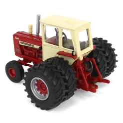 1/64 IH Farmall 1256 2WD Tractor with Cab