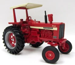 1/16 IH Farmall 1456 with ROPS
