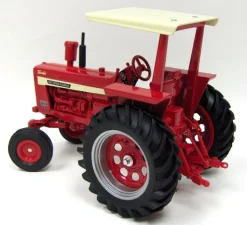 1/16 IH Farmall 1456 with ROPS