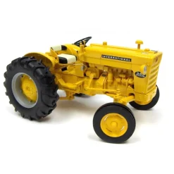 1/16 Industrial Farmall 340 Gas Wide Front Tractor