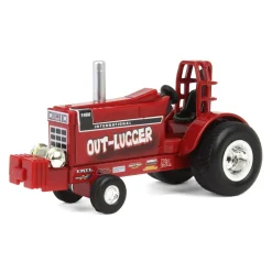 1/64 International 1466 "Out-Lugger" Vintage Pulling Tractor