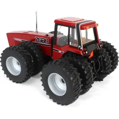 1/16 International 7688 Super 70 Series 2+2, 3rd in Outback Toys Exclusive Series