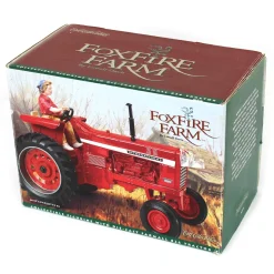 1/16 International 826 Tractor with Lowell Davis Figurine, Foxfire Farm Miss Charlotte