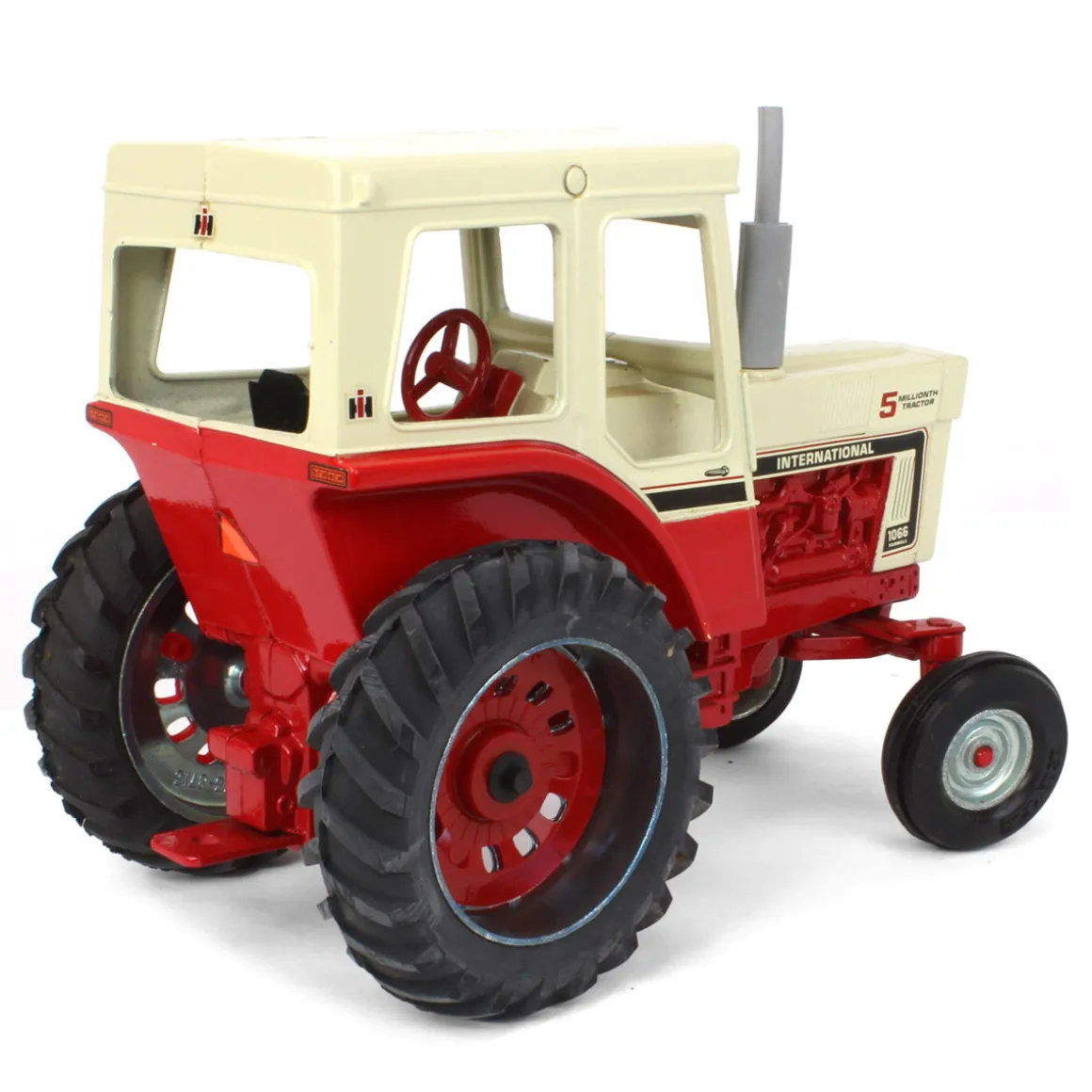1/16 International 1066 with Cab, 5 Millionth Special Edition