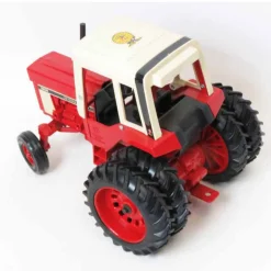 1/16 International 1586 with Duals, 1996 Pennsylvania FFA