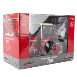 1/16 International Harvester 786 Tri-Stripe with Cab, ERTL Prestige Collection