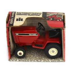 1/16 International Harvester 682 Cub Cadet and Garden Tractor, 1st Edition