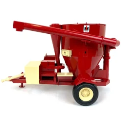 1/16 International Harvester 950 Grinder Mixer